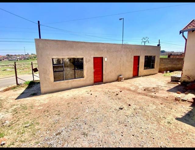 2 BEDROOM HOUSE FOR SALE IN EMDENI